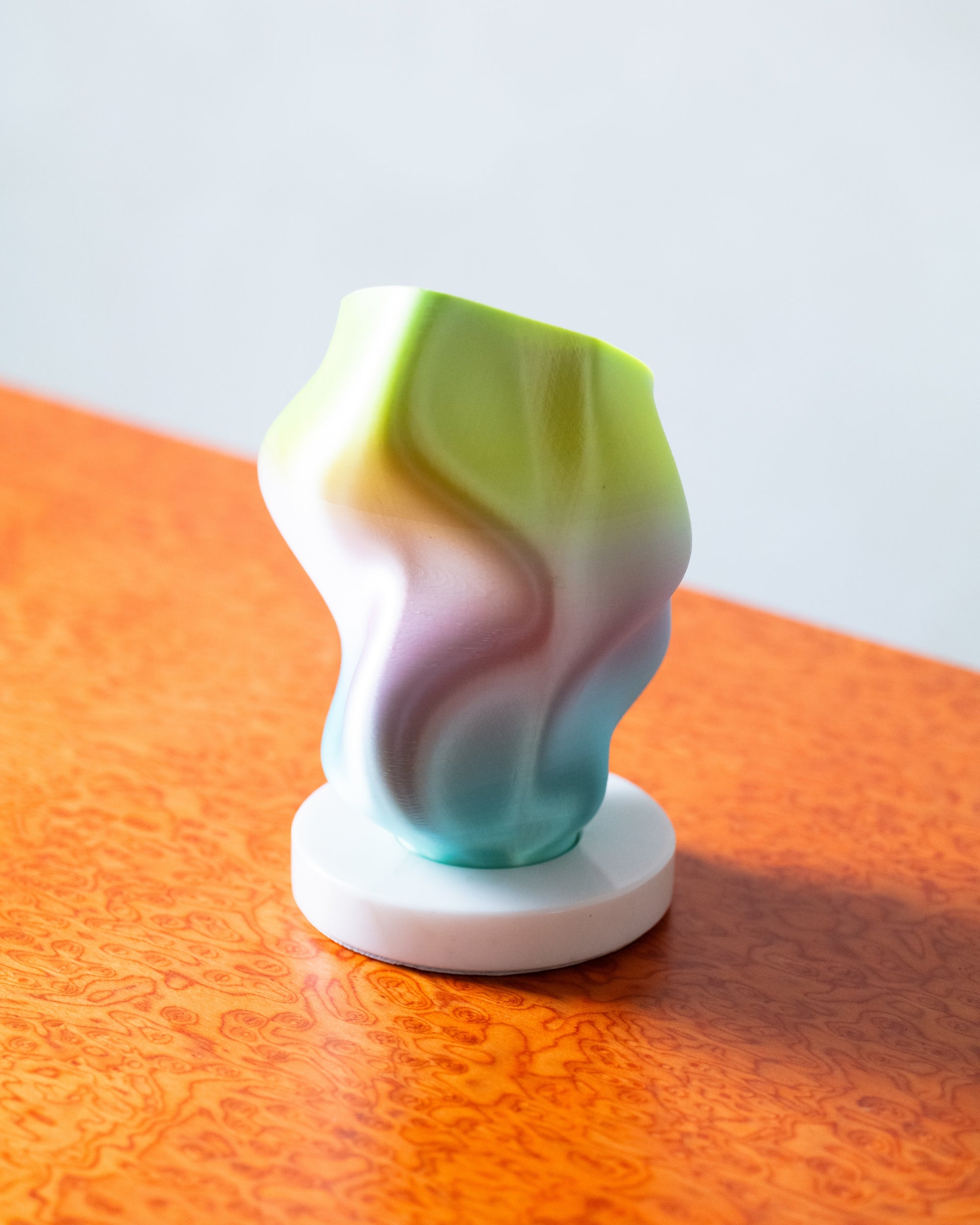 Ether Vase by Kickie Chudikova