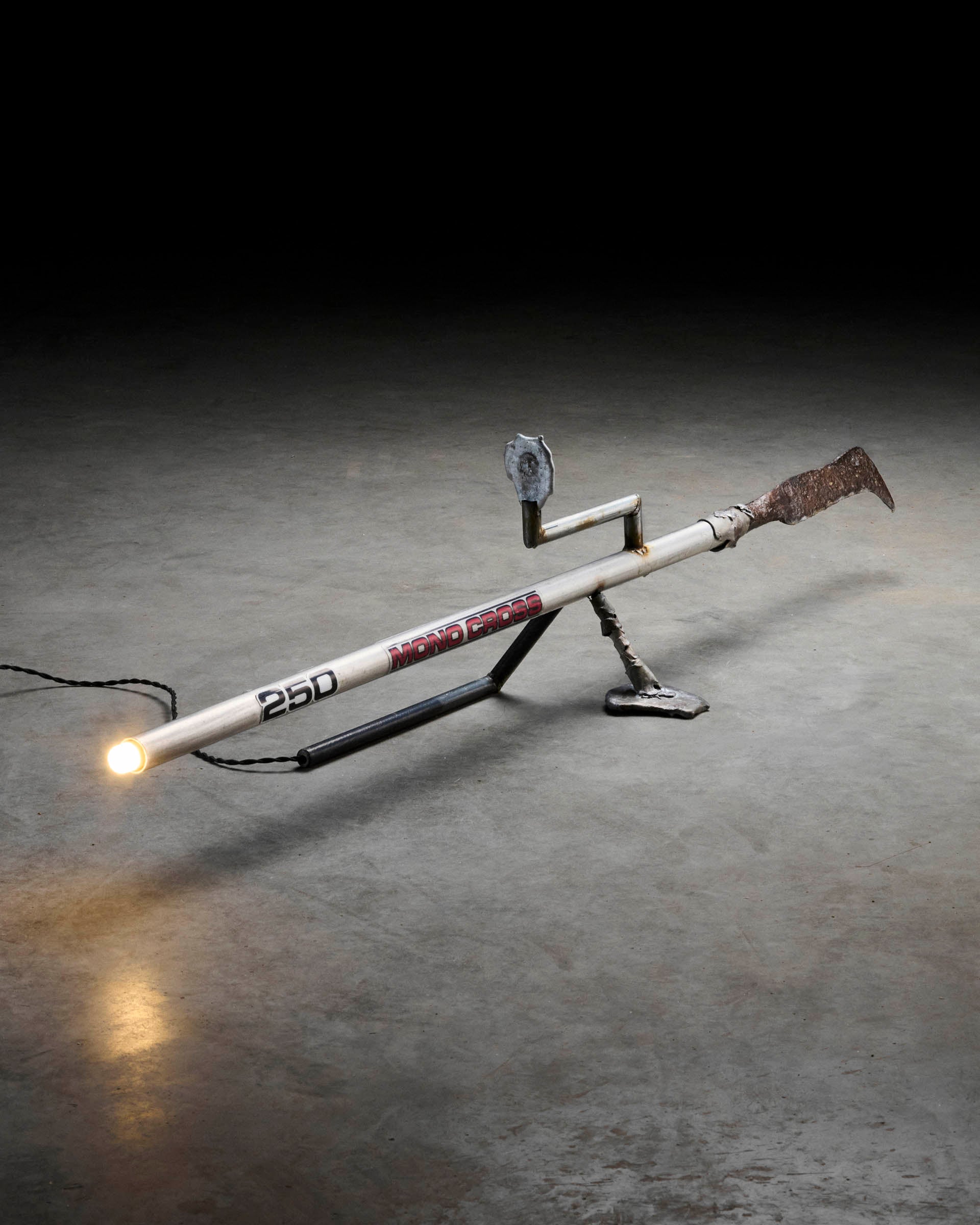 Artefact 9 by Lionel Jadot