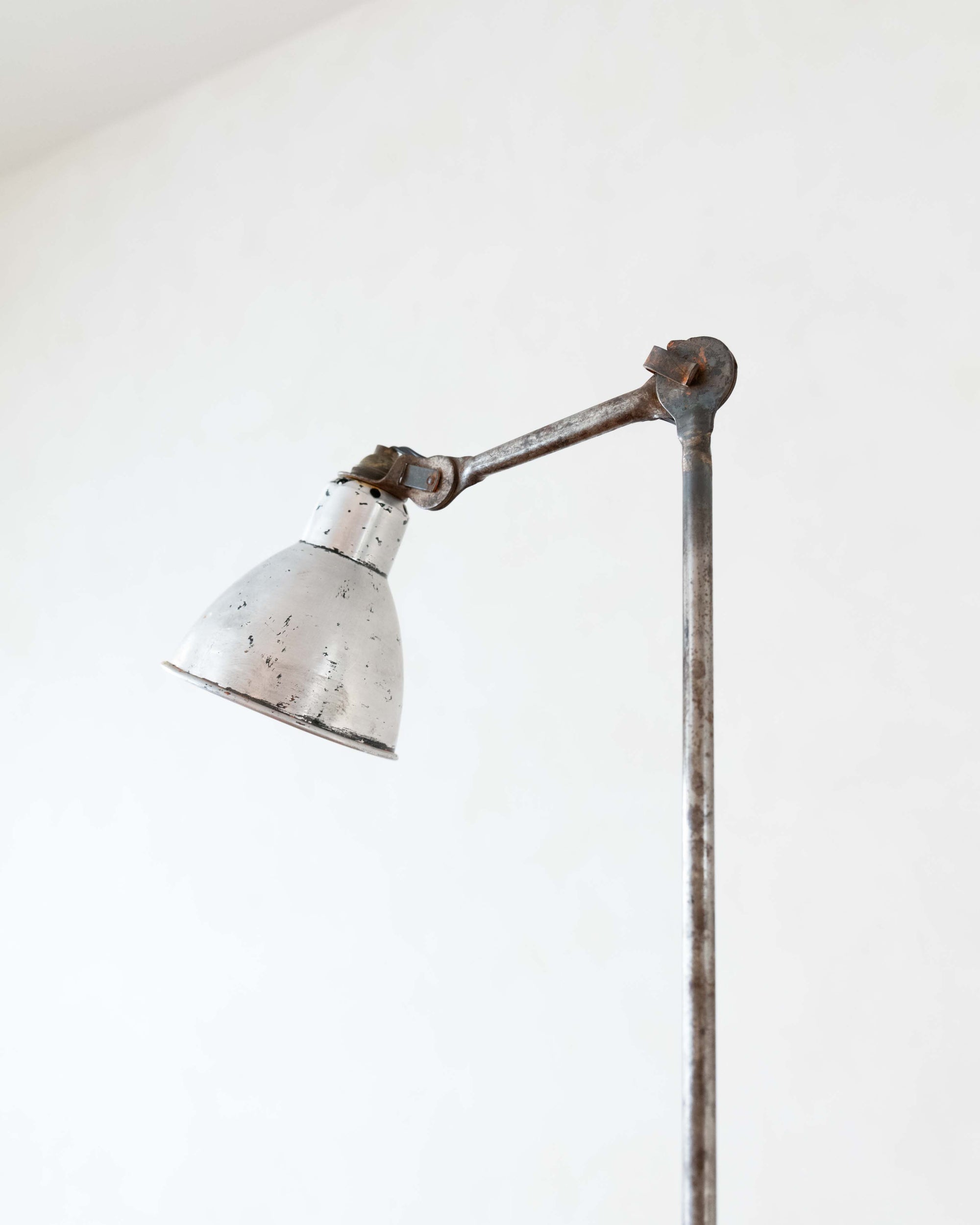 Articulated Table lamp by Bernard-Albin Gras