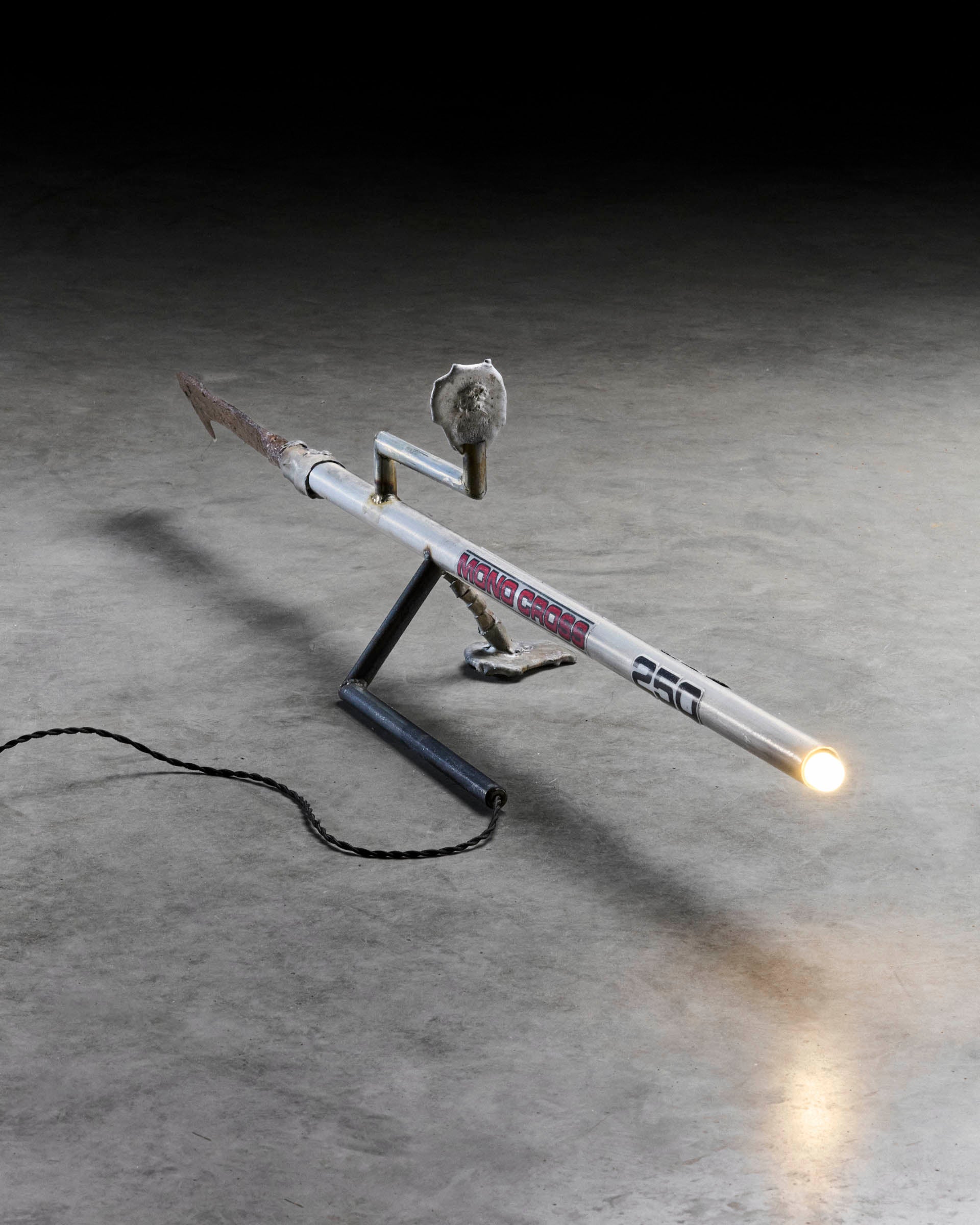 Artefact 9 by Lionel Jadot